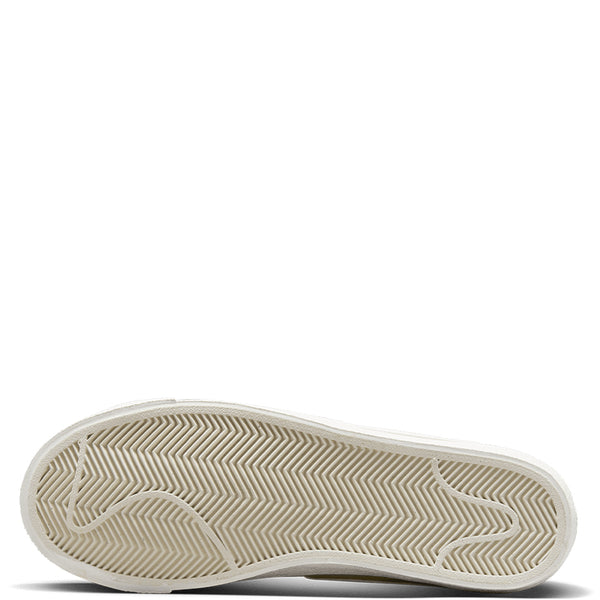 Nike Women's Blazer Low '77