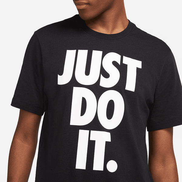 Nike Men's Sportswear T-Shirt