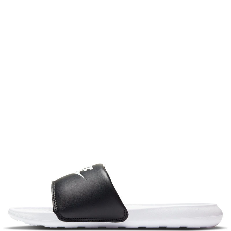 Nike Women's Victori One.