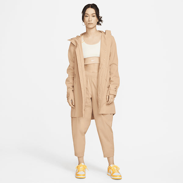 Nike Women's Sportswear Essential High-Rise Curve Pants