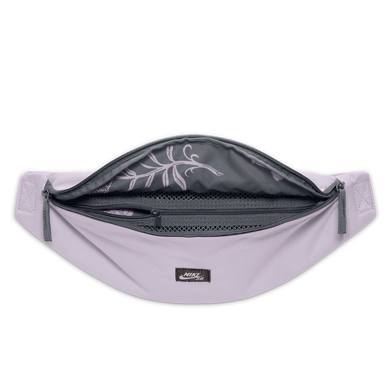 Nike Unisex SB Heritage Skate Fanny Pack.