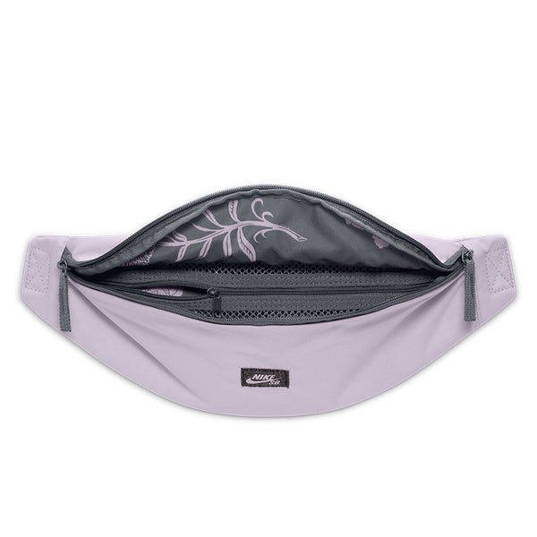 Nike Unisex SB Heritage Skate Fanny Pack.