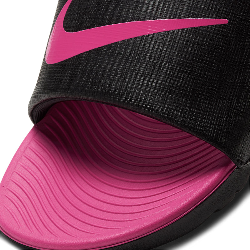 Nike Kawa Black/Vivid Pink Boys Young Athlete.