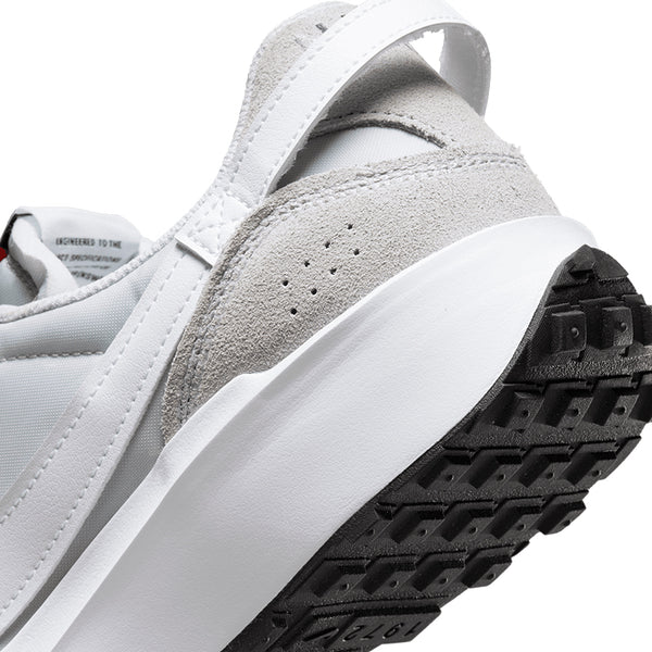 Nike Men's Waffle Debut