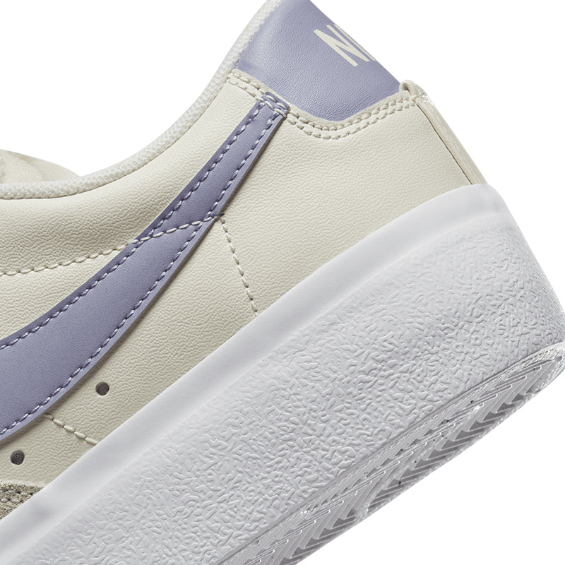Nike Women's Blazer Low Platform