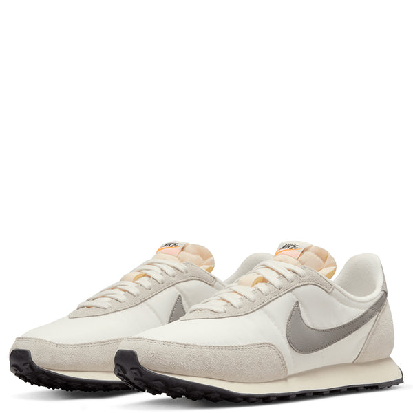 Nike Men's Waffle Trainer 2 SE.