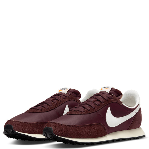 Nike Men's Waffle Trainer 2 SE.