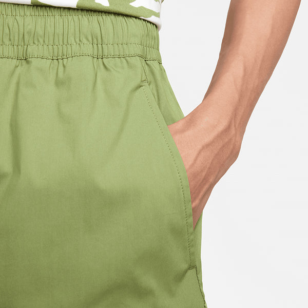 Nike Men's Sportswear Sport Essentials Woven Unlined Utility Shorts