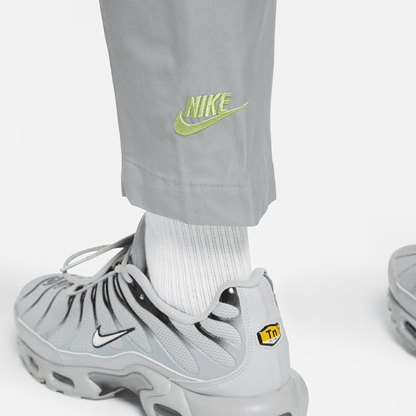 Nike Men's Sports Essentials Woven Pants.