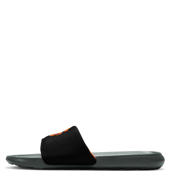 Nike Men's Victori One