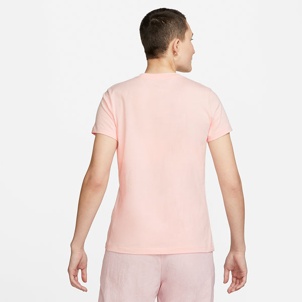 Nike Women's Sportswear Club T-shirt.