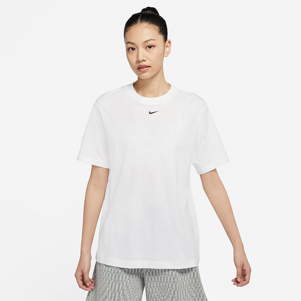 Nike Women's Sportswear Essential T-Shirt.