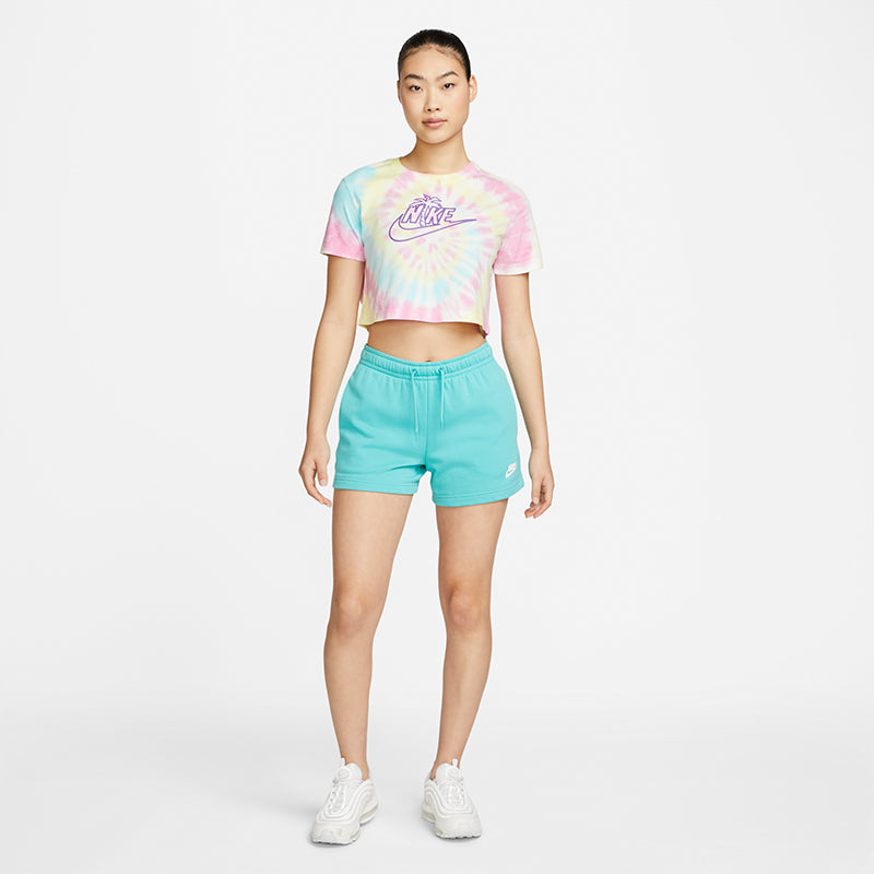 Nike Women's Sportswear Cropped T-Shirt.