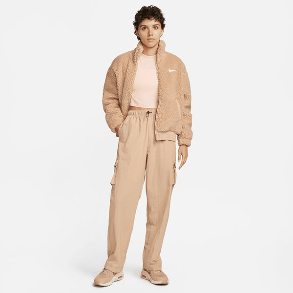 Nike Women's Sportswear Essential High-Rise Woven Cargo Pants