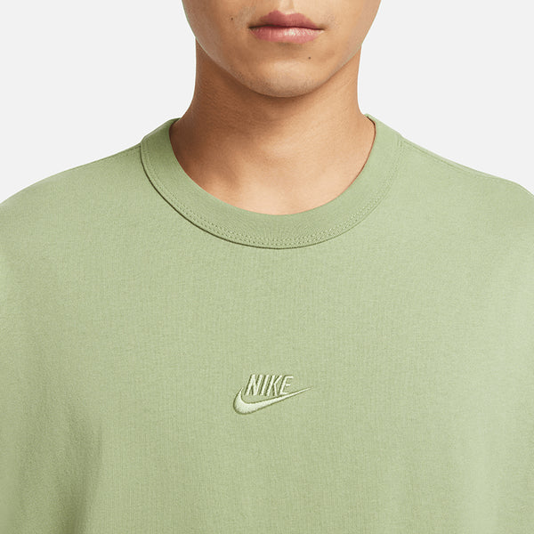 Nike Men's Sportswear Premium Essentials T-Shirt