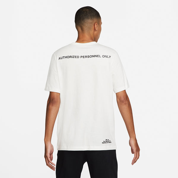Nike Men's Sportswear T-Shirt.