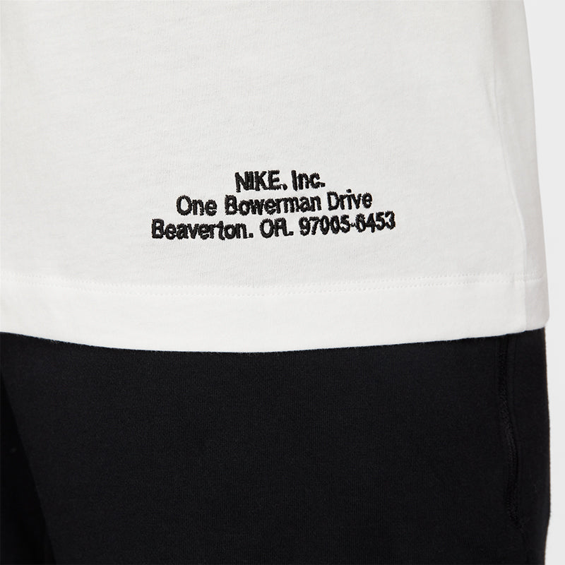 Nike Men's Sportswear T-Shirt.