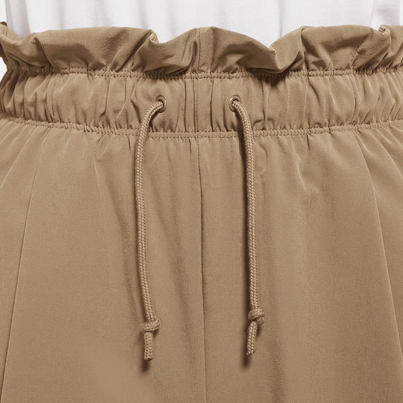 Nike Women's Sportswear Everyday Modern High-Rise Woven Shorts