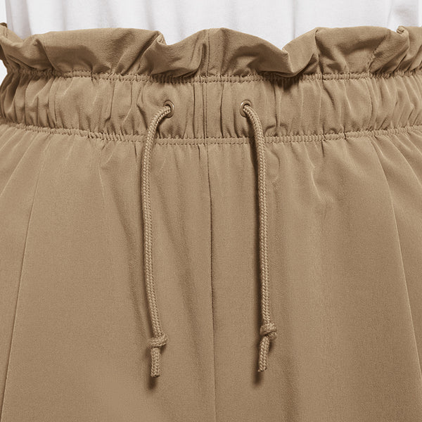Nike Women's Sportswear Everyday Modern High-Rise Woven Shorts