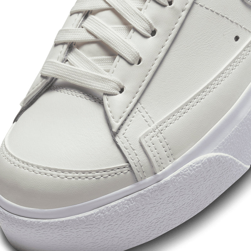 Nike Women's Blazer Low Platform