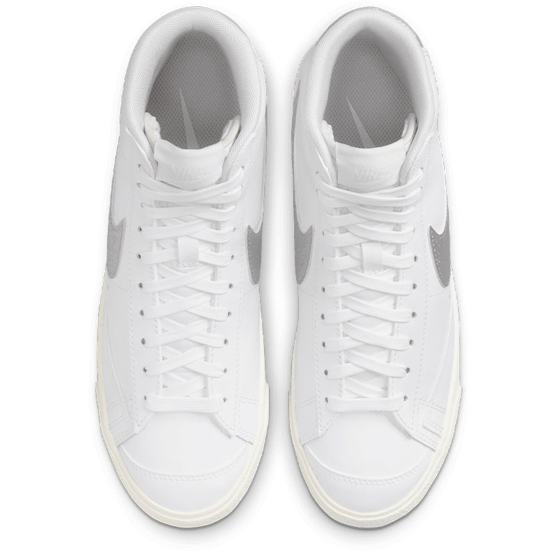 Nike Women's Blazer Mid '77 ESS