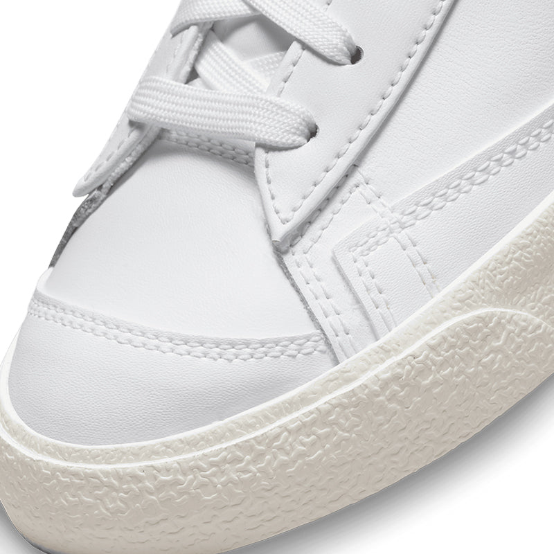 Nike Women's Blazer Mid '77 ESS
