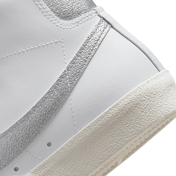 Nike Women's Blazer Mid '77 ESS