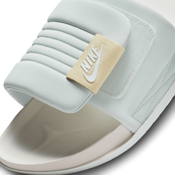 Nike Men's Offcourt Adjust Slides