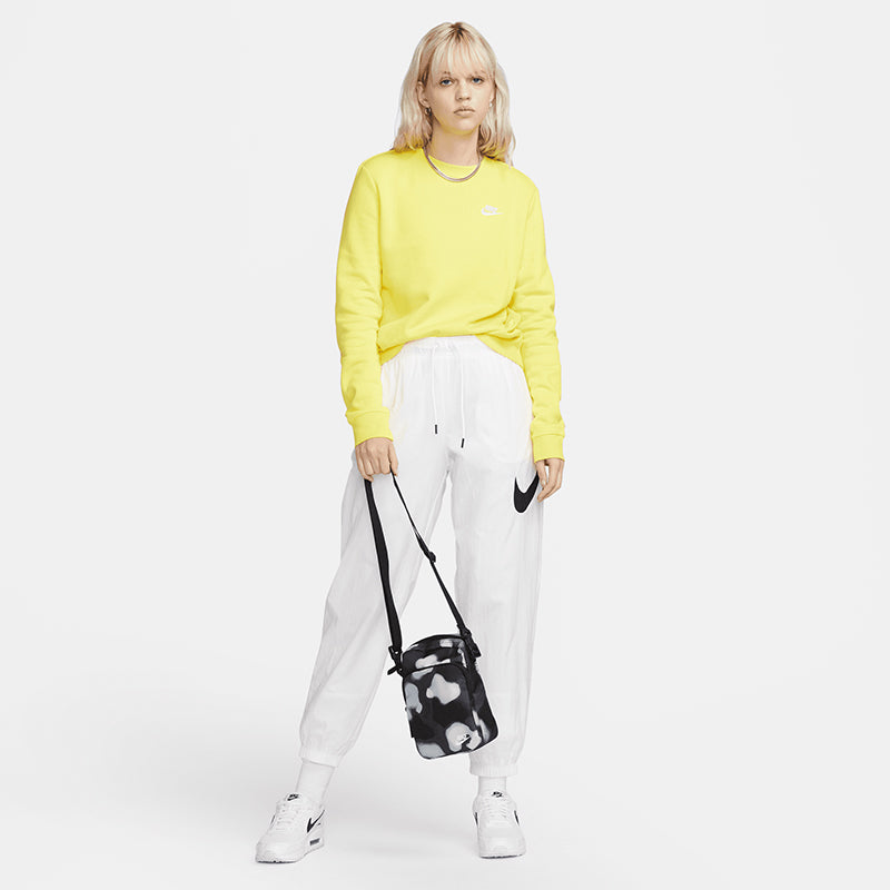 Nike Unisex Heritage Crossbody Bag (4L)