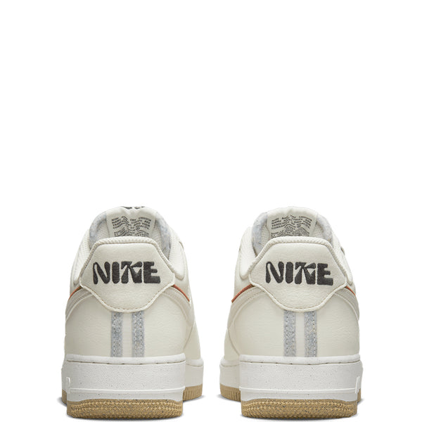 Nike Women's Air Force 1 '07 LX