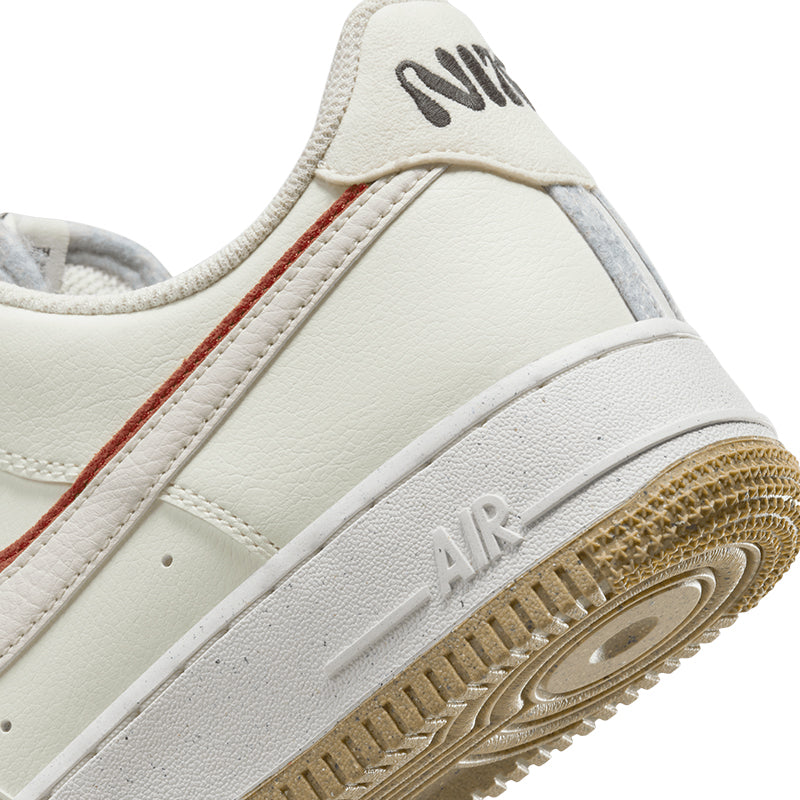 Nike Women's Air Force 1 '07 LX