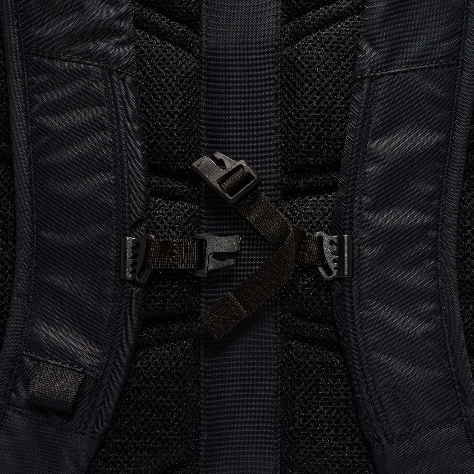 Nike Unisex Commute Backpack (25L)