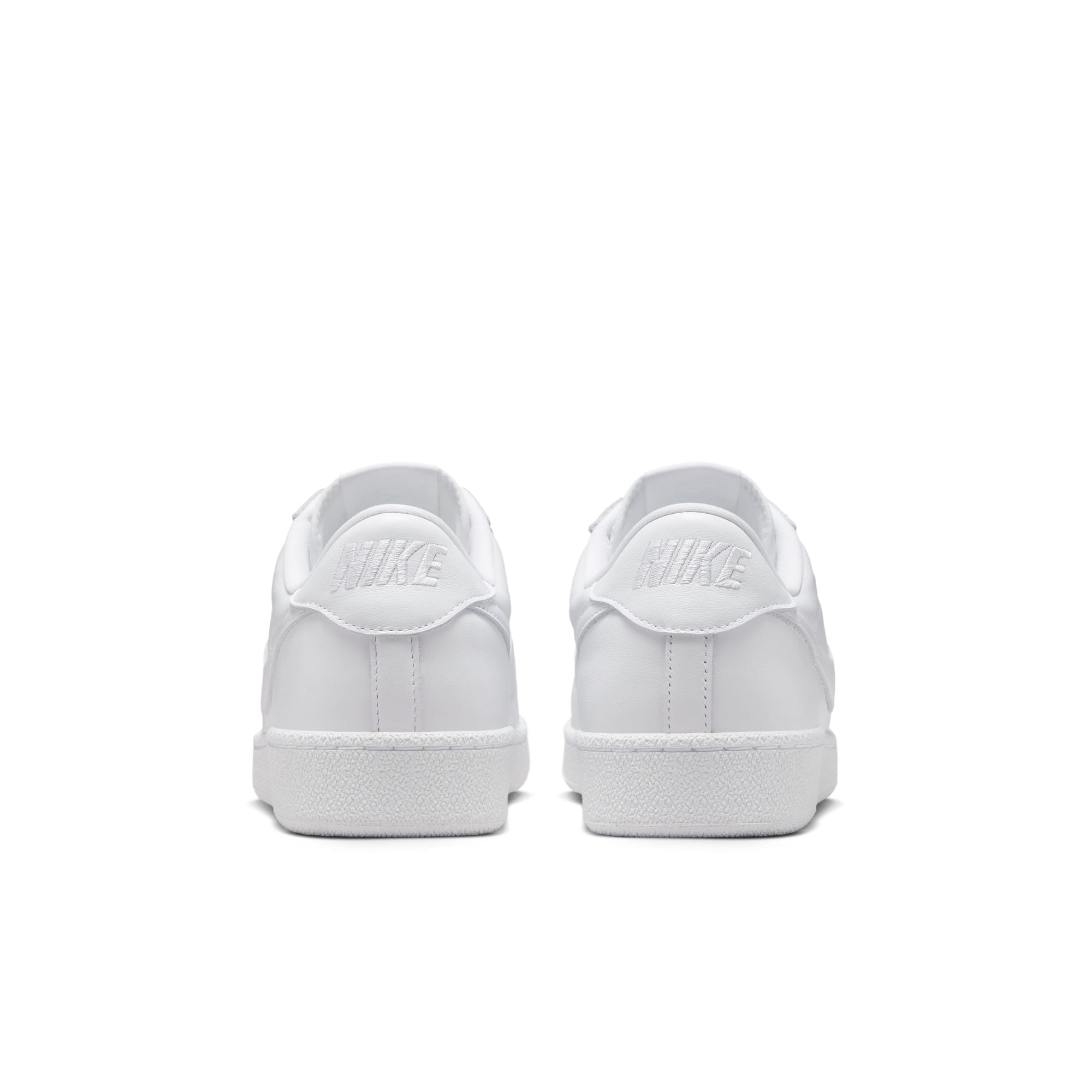 Nike Men's Tennis Classic