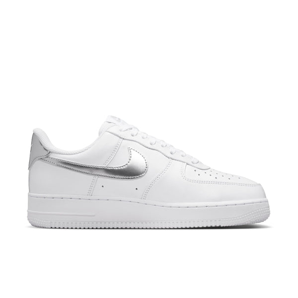 Nike Women's Air Force 1'07 SE