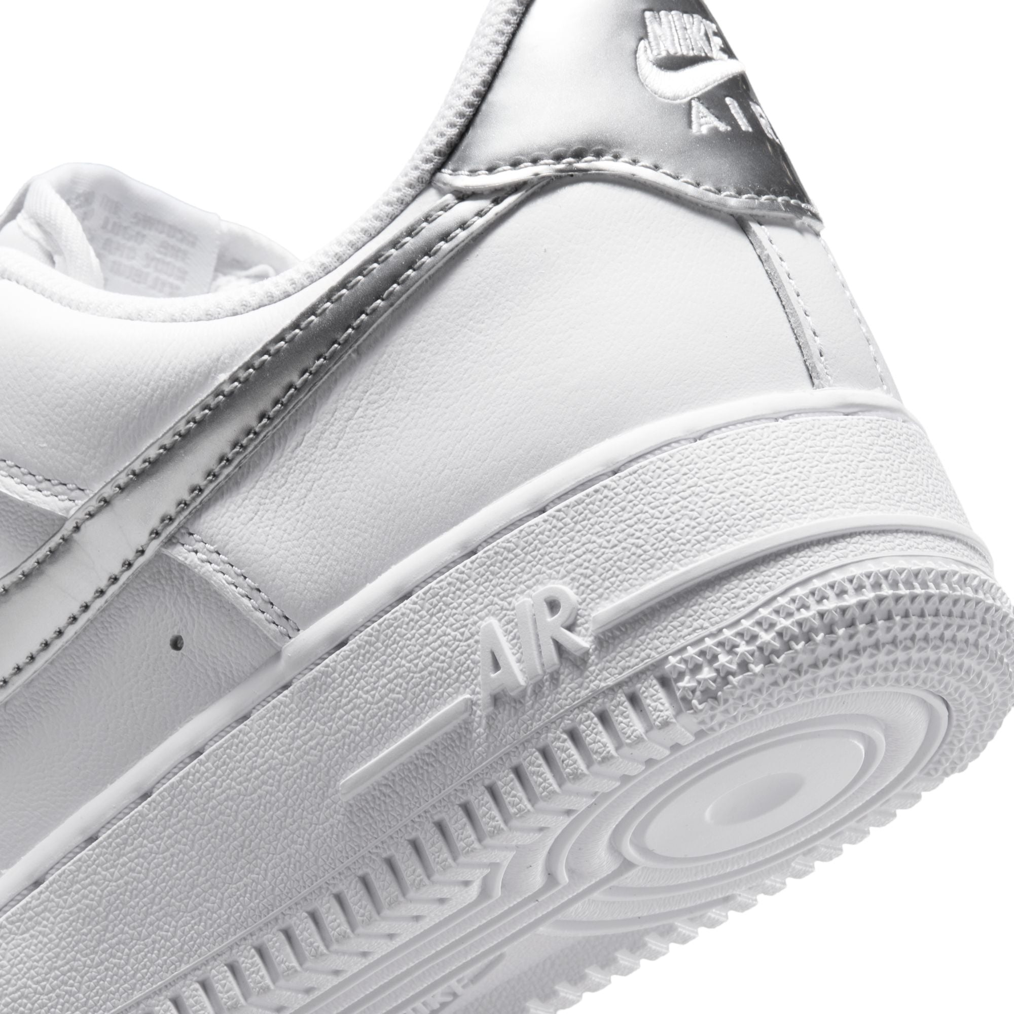 Nike Women's Air Force 1'07 SE