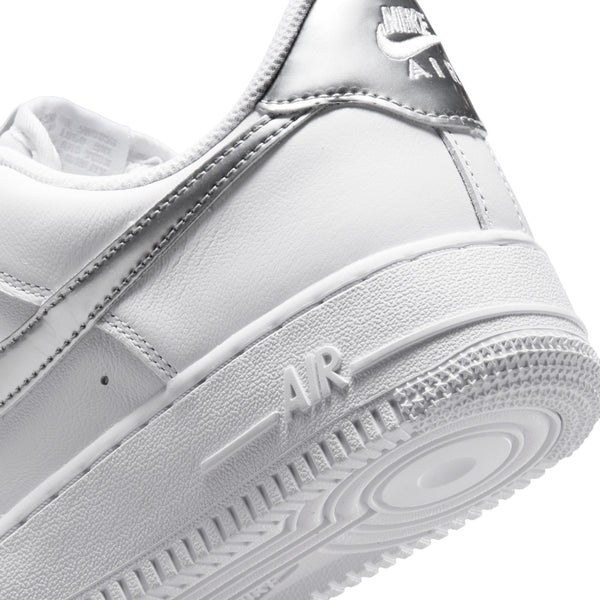 Nike Women's Air Force 1'07 SE