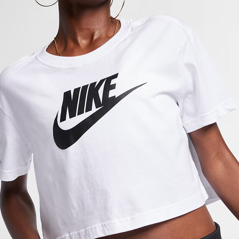 Nike Women's Sportswear Essential Cropped T-Shirt