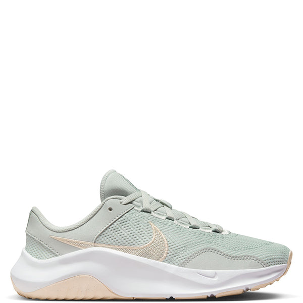 Nike Women's Legend Essential 3 Next Nature