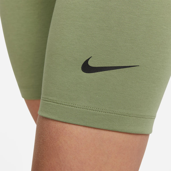 Nike Women's Sportswear Classics High-Waisted 8" Biker Shorts