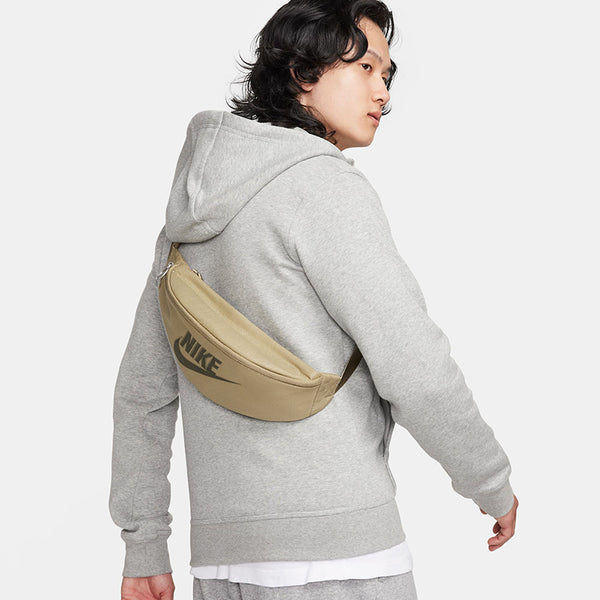 Nike fanny online pack for women