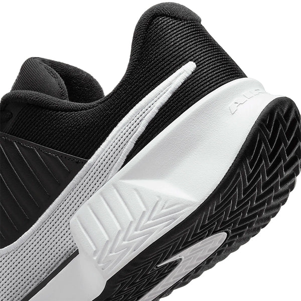 Nike Men's GP Challenge Pro