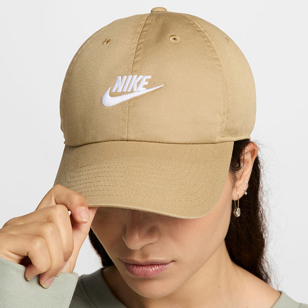 Nike Unisex Club Unstructured Futura Wash Cap
