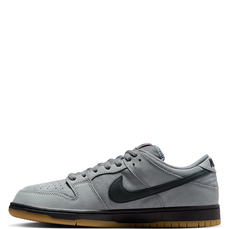 Nike Men's SB Dunk Low Pro Skate Shoes