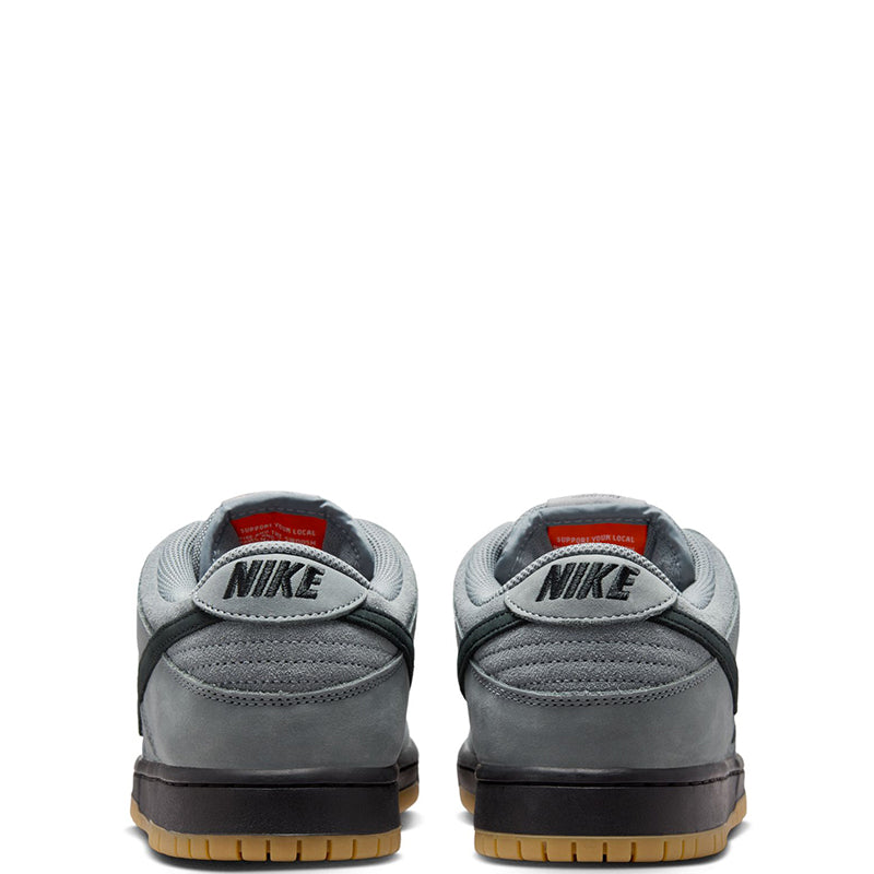 Nike Men's SB Dunk Low Pro Skate Shoes