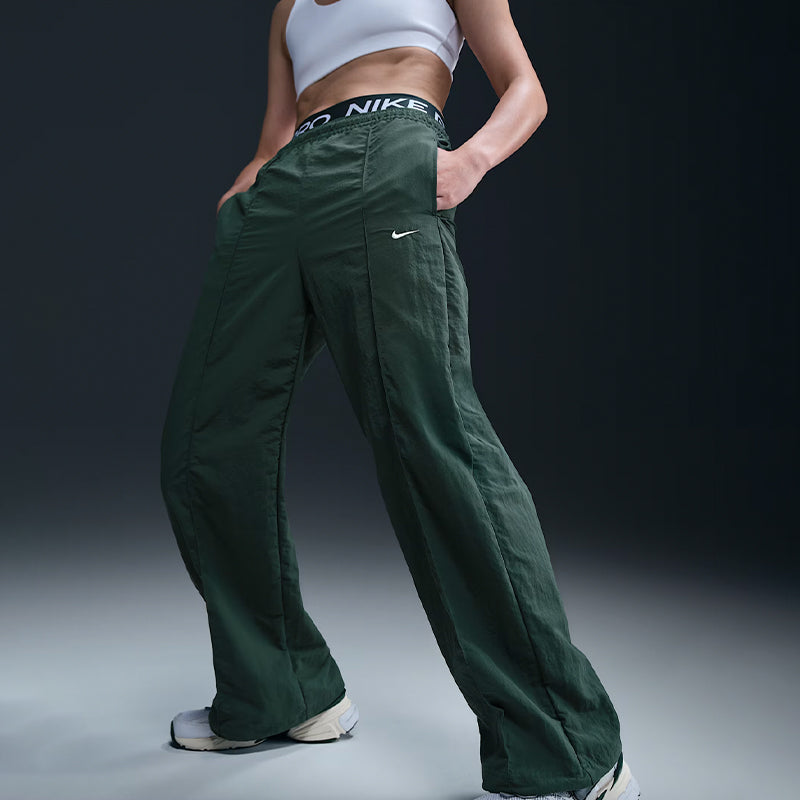 Nike Women's Sportswear Everything Wovens Mid-Rise Open-Hem Pants