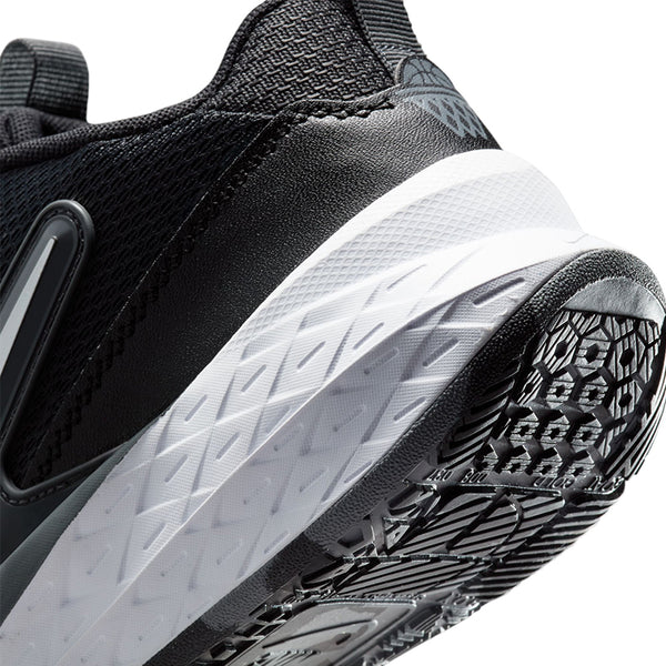 Nike Kid's Team Hustle D 12 (Big Kid's)