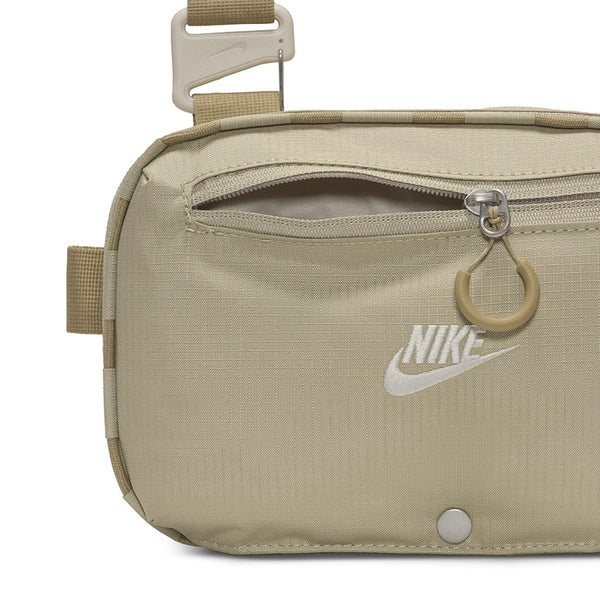 Nike Unisex Hayward Patrol Crossbody Bag (4L)