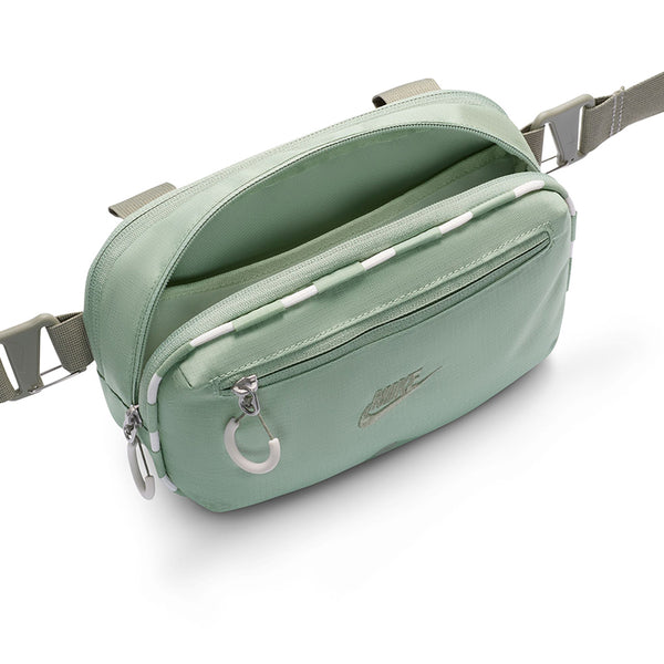 Nike Unisex Hayward Patrol Crossbody Bag (4L)