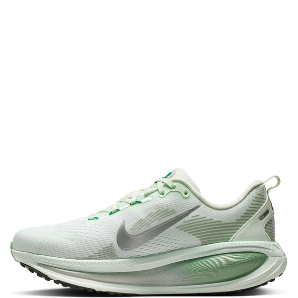 Nike Women's Vomero 18