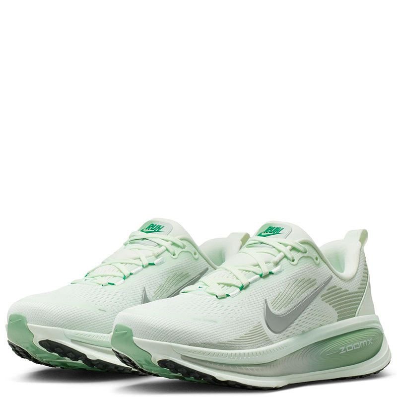Nike Women's Vomero 18